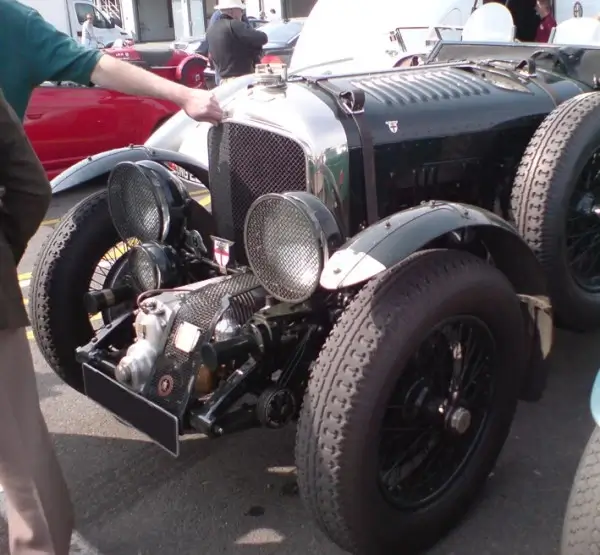 Click to enlarge Bentley 4.5 Litre on Michelin D.R Tyres