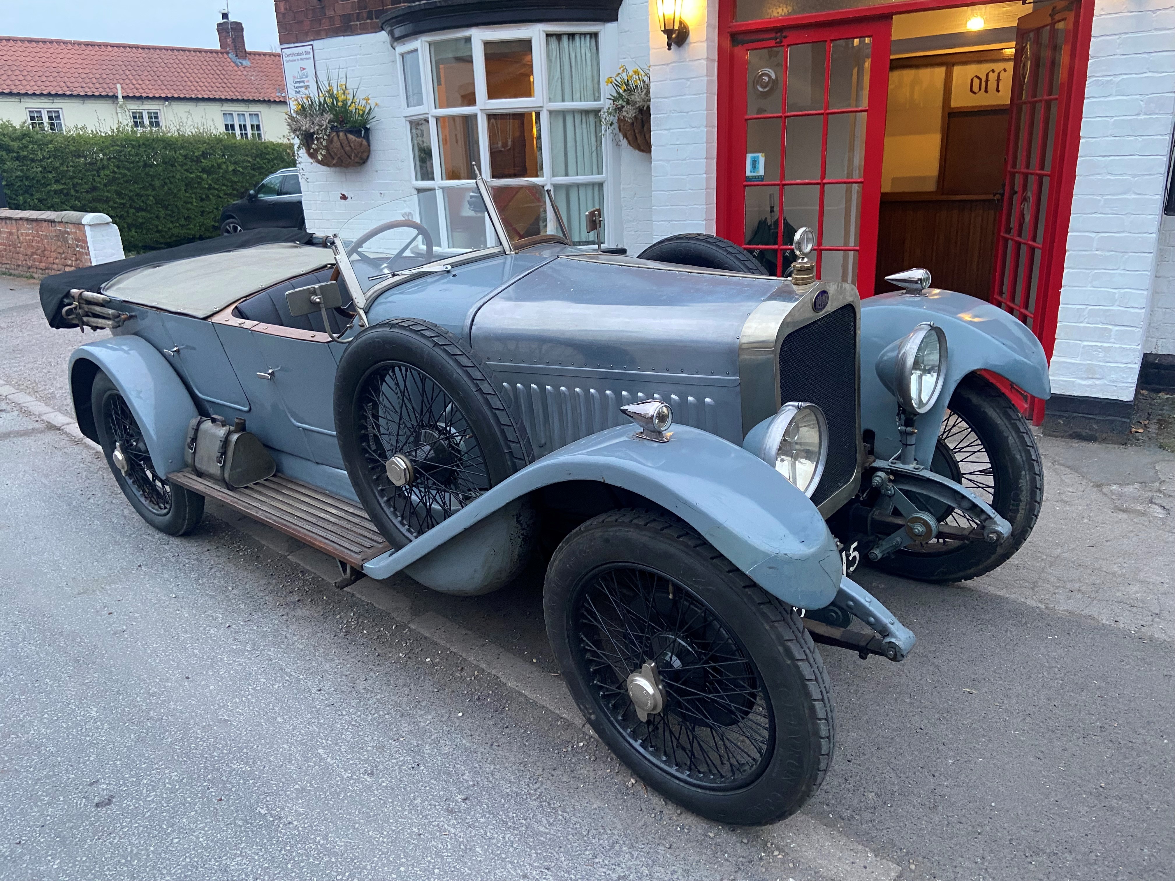 1924 Delage DIS on 820-120 ensign tyres