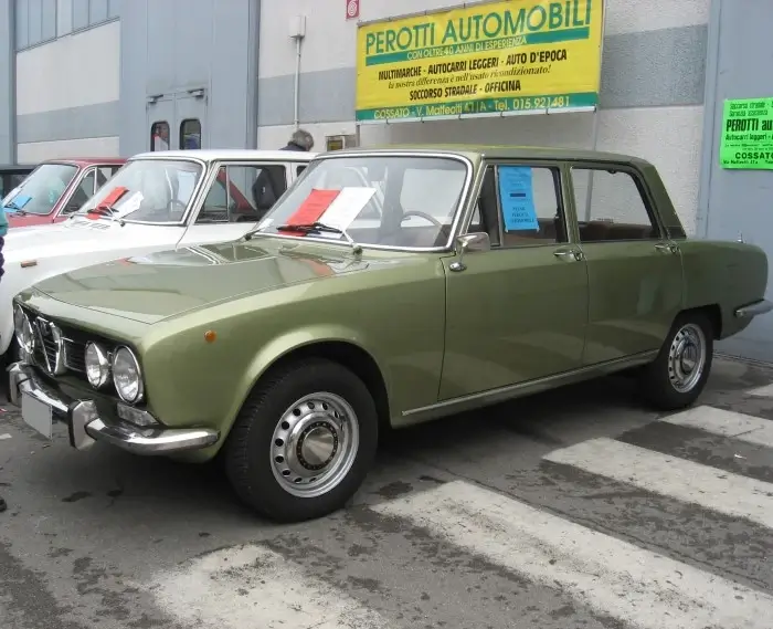 Alfa Romeo 1750 Berlina Green
