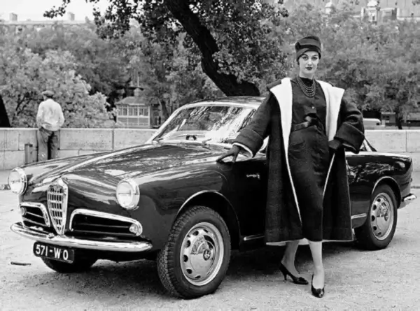 Click to enlarge Romeo Giulietta Period Photo