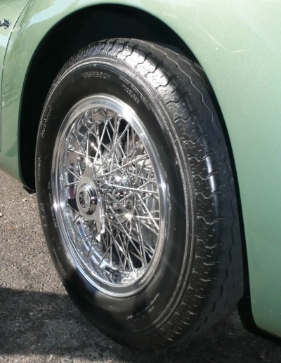 Avon Classic Tyres