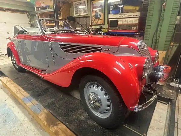 The 1939 BMW 327/28; ex Schorsch Meier ‘39 Isle of Man TT winner on 5.50-16 PIRELLI STELLA BIANCA Tyres