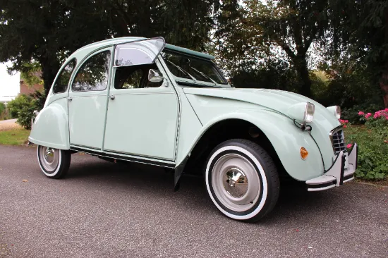 Click to enlarge 125 R15 - Michelin X Whitewall Tyres on a Citroen 2CV