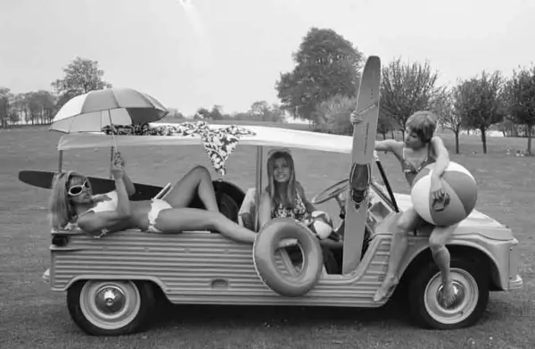 Girls on Citroen Mehari