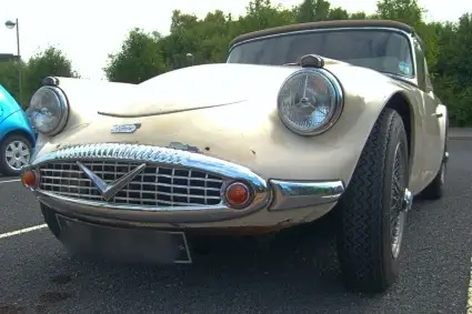 Daimler Dart Tyres