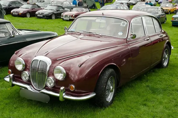 Daimler V8