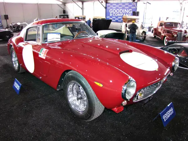 Click to enlarge Ferrari 250 GT Berlinetta SWB on 205/70 VR 15 Michelin XWX Tyres