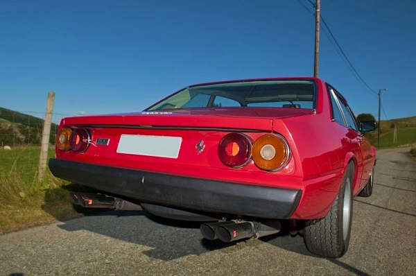 Click to enlarge Ferrari 400 GT on Avon CR6ZZ Racing Tyres