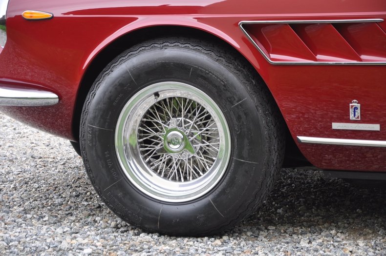 Ferrari 330gtc Wheel