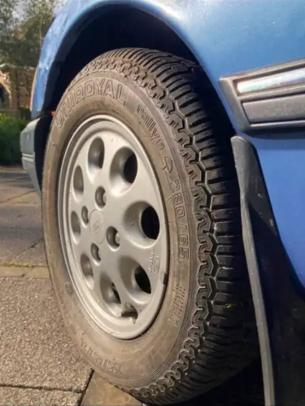 1987 Ford Sierra Ghia wheel on factory-fitted Uniroyal Tyre
