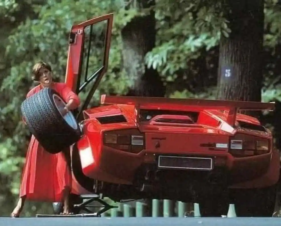 Lambo Countach