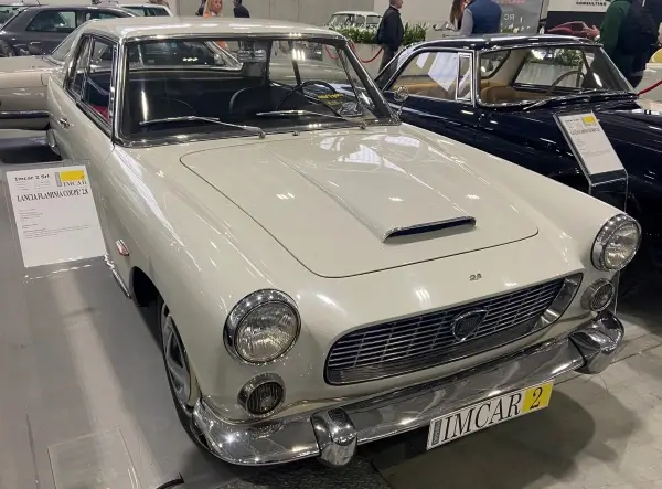 Lancia Flaminia Coupe 2.8 Tyres