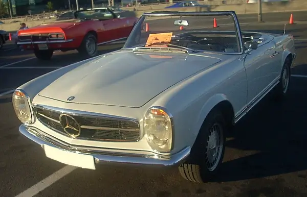 Click to enlarge 1964 Mercedes-Benz 230 SL Tyres