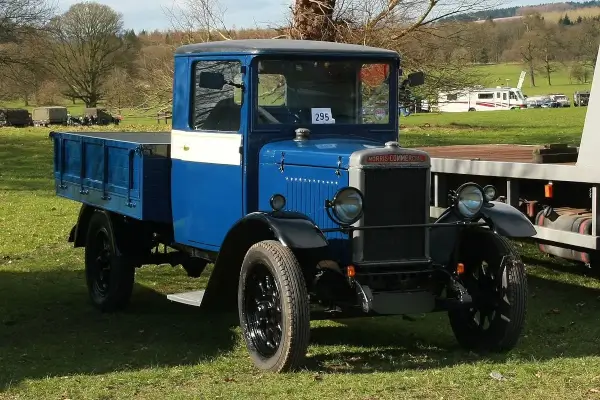 Morris Commercial Van