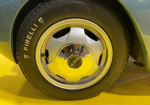 Click to enlarge OSCA 1600 GT Coupe Superleggera on 155HR15 PIRELLI CINTURATO CA67 Tyres (White lettering Not Standard)
