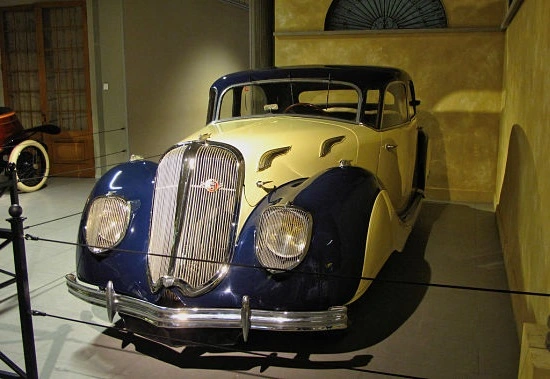 Panhard Levassor X77