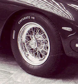 Borrani Wheel, PIRELLI CINTURATO ™, Lamborghini, perfect!