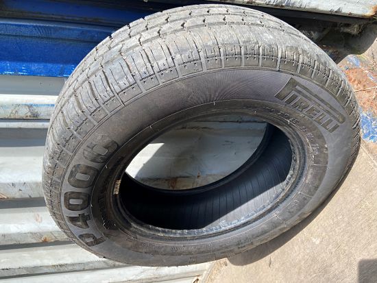 205/70 ZR 15 Pirelli P4000 (discontinued) Pirelli p4000 205/70 ZR 15