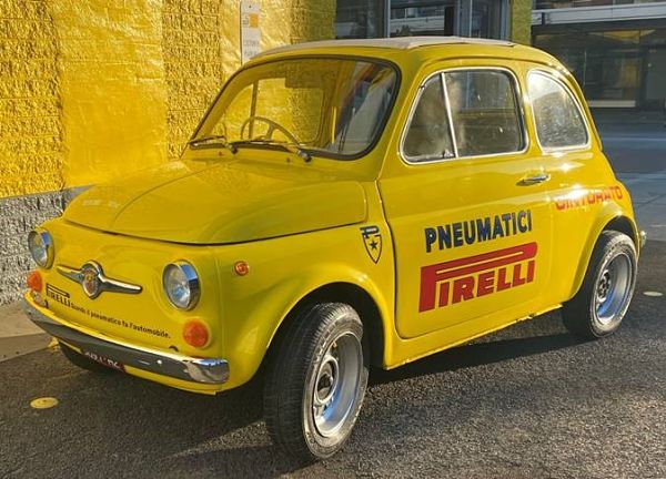 Fiat 500 on 125 R 12 Pirelli CN54