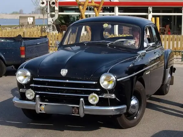 1953 Renault Fregate
