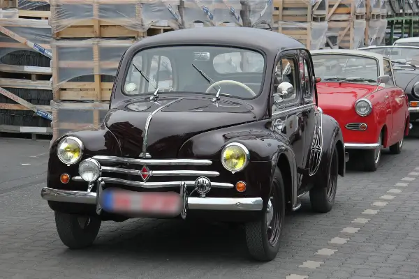 Renault 4