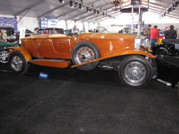 650/700-19 Tyres on a Phantom 2 Rolls Royce