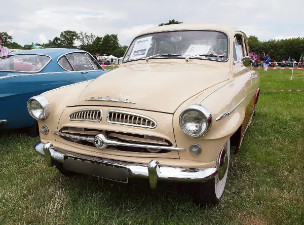 Skoda 440