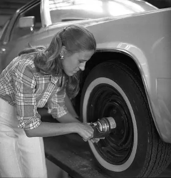 Click to enlarge White Wall Tyres