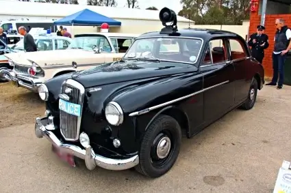 Wolseley 6/90 Tyres