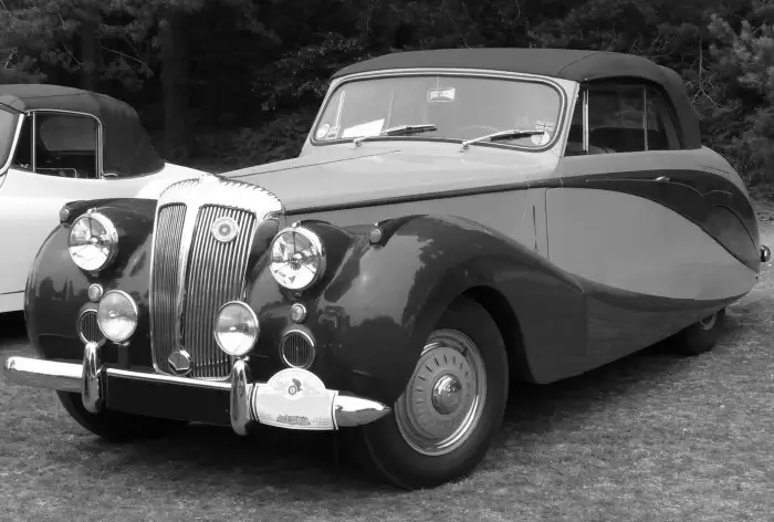 Click to enlarge Daimler DB18