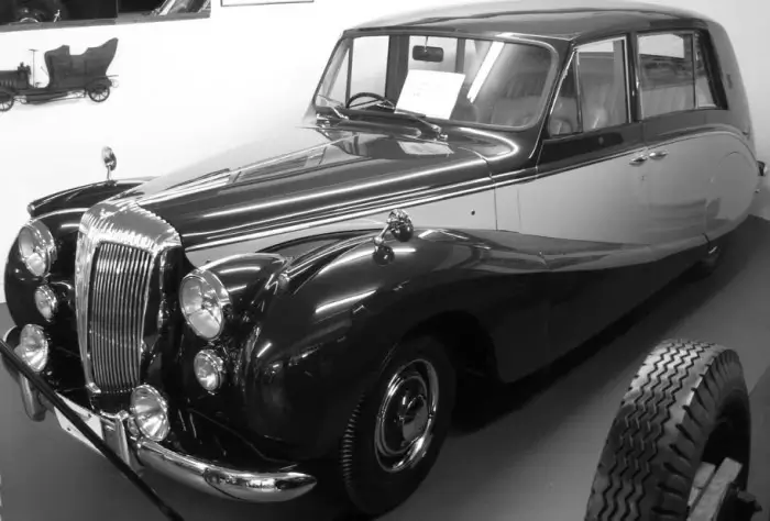 Click to enlarge Daimler Regency