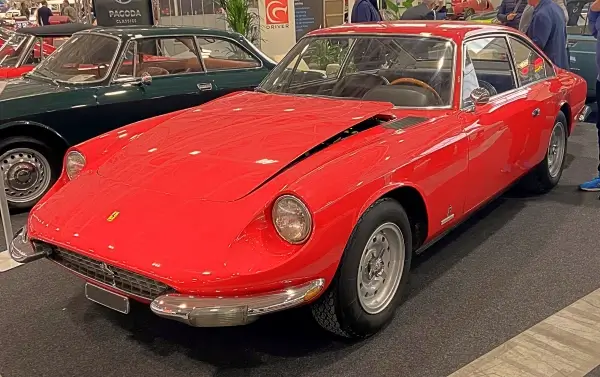 1968 Ferrari 365 GT 2+2 Tyres