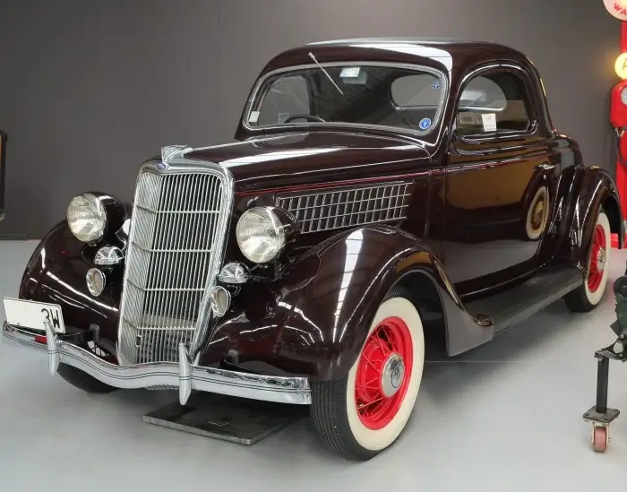 Click to enlarge 1935 Ford V8 Coupe