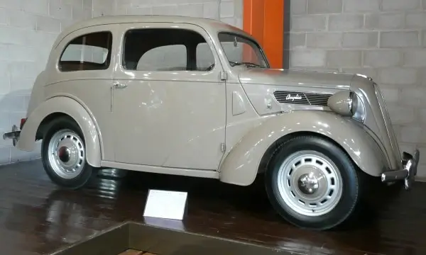 1949 Ford Anglia E494A