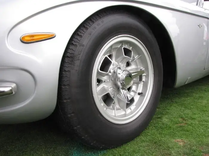 Click to enlarge Lamborghini 350 GT Tyres