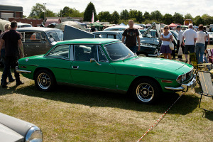 Classic Tyres for the Triumph