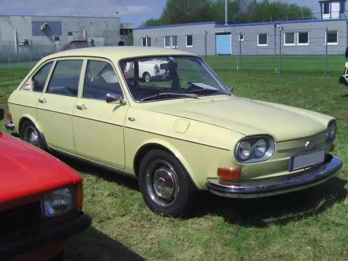 Click to enlarge Volkswagen 411 LE